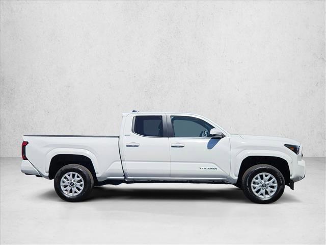 Used 2025 Toyota Tacoma SR5 AWD/4WD video 4