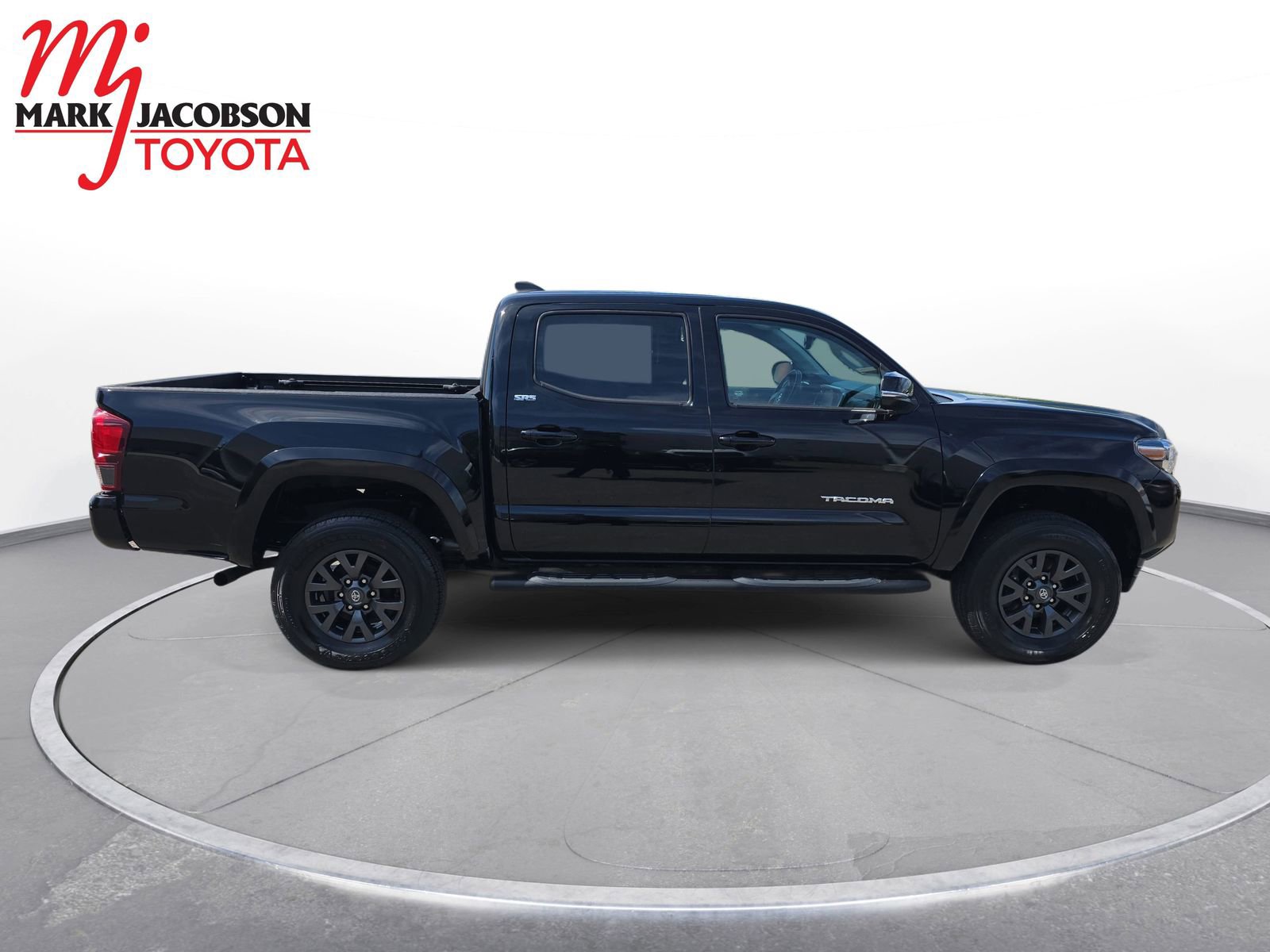 Used 2023 Toyota Tacoma SR5 AWD/4WD image 4