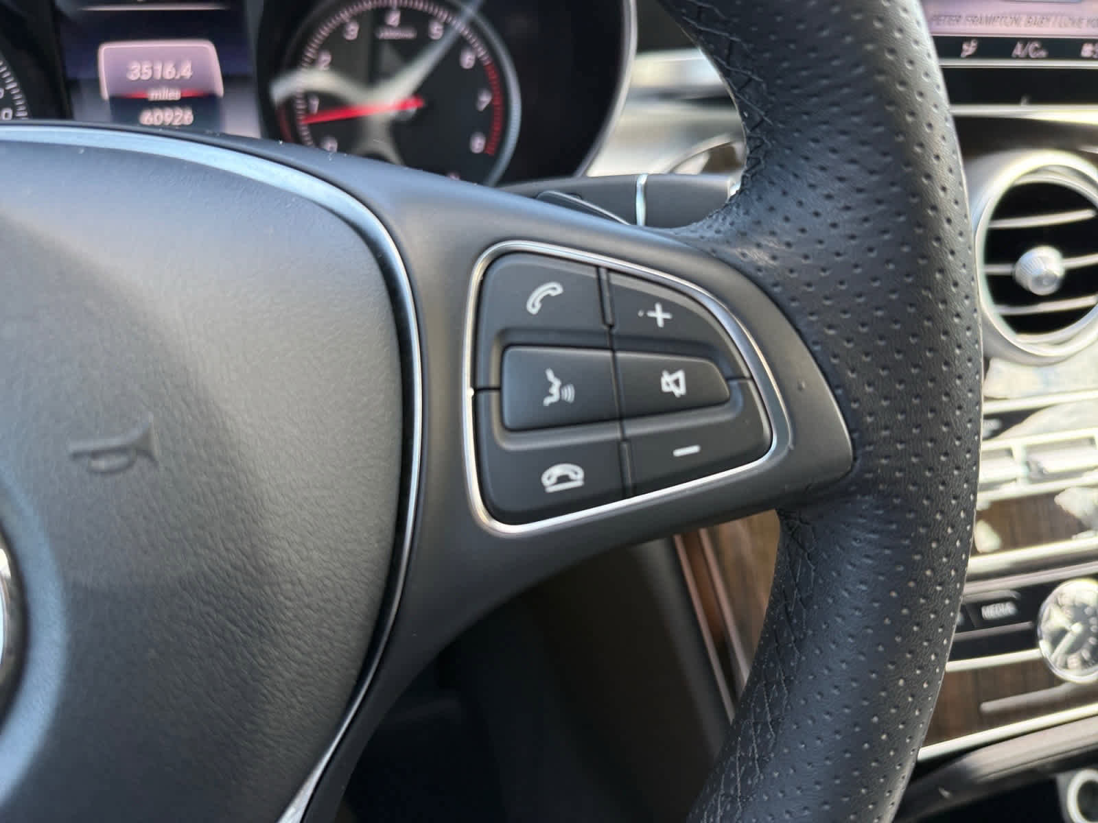 Used 2018 Mercedes-Benz C 300 Sedan image 23