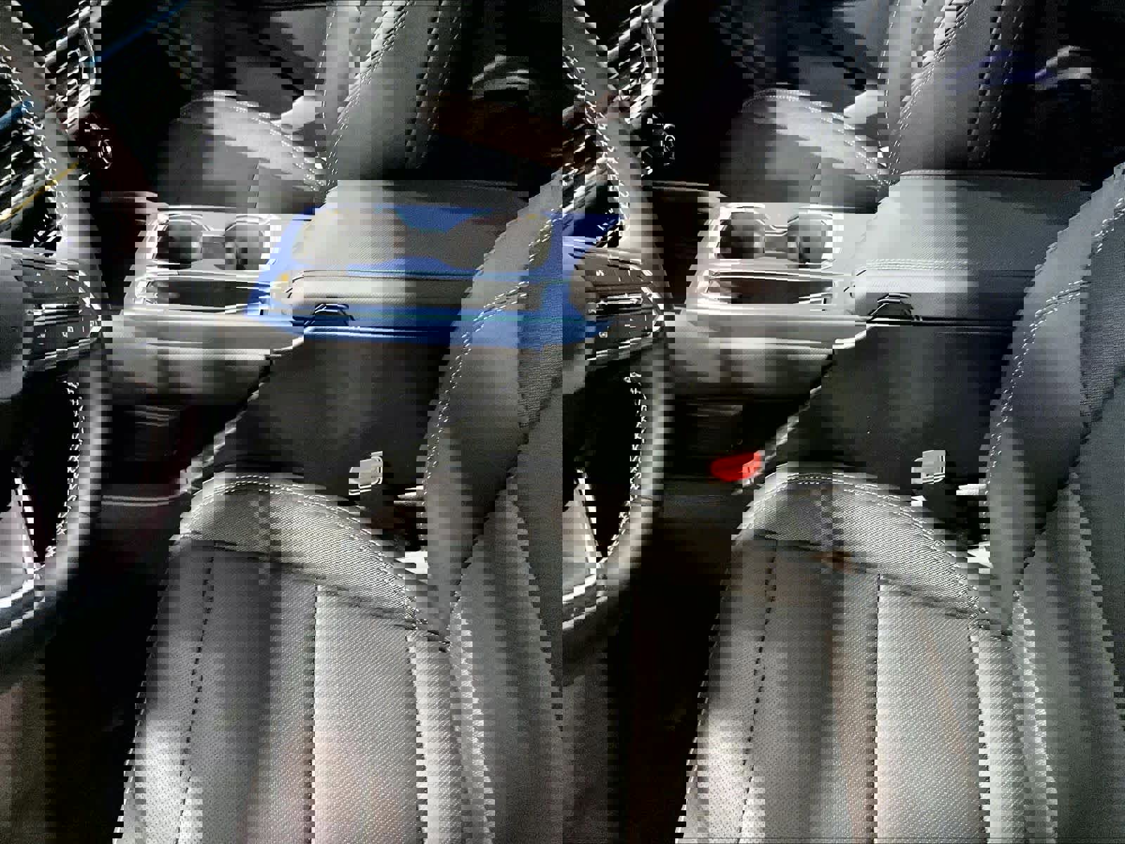 Used 2025 Chevrolet Equinox EV LT w/ Convenience Package image 18