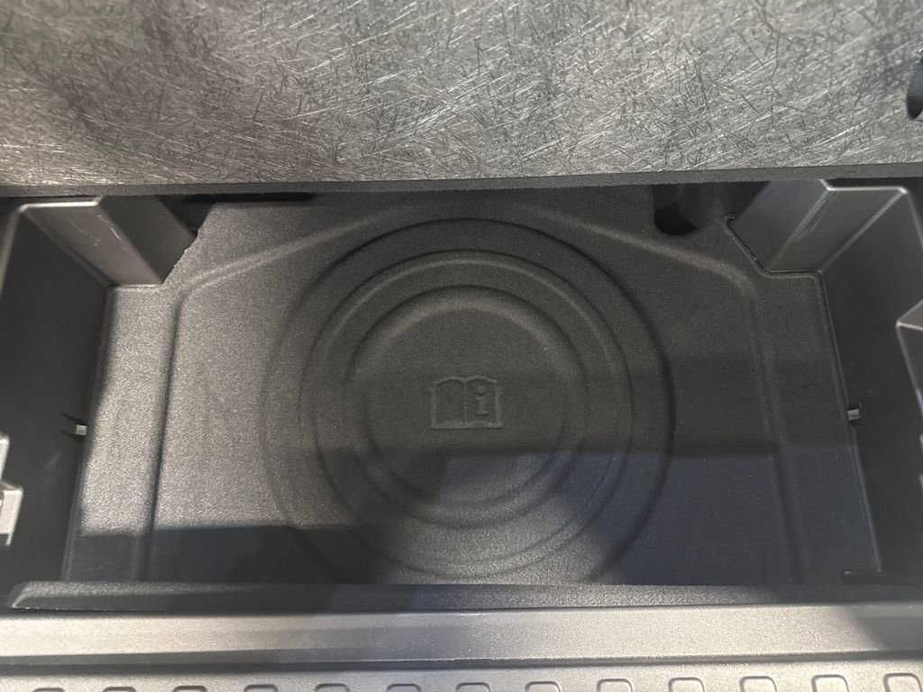 Used 2022 Chevrolet Equinox Premier AWD/4WD image 44