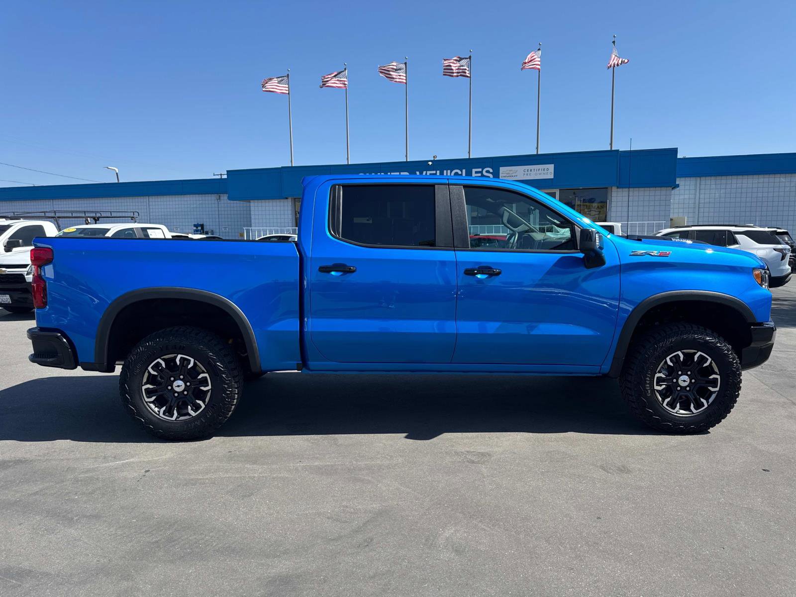 Used 2025 Chevrolet Silverado 1500 ZR2 w/ Technology Package image 4