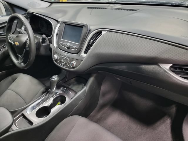 Used 2018 Chevrolet Malibu LS FWD image 16