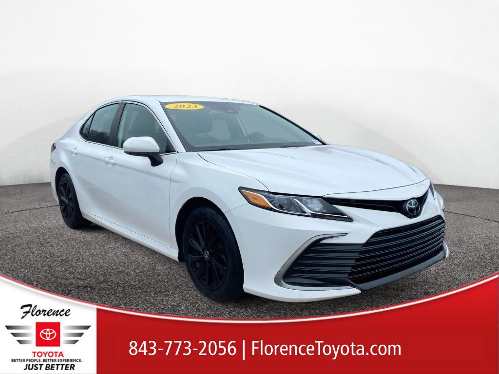 Used 2023 Toyota Camry LE image 1