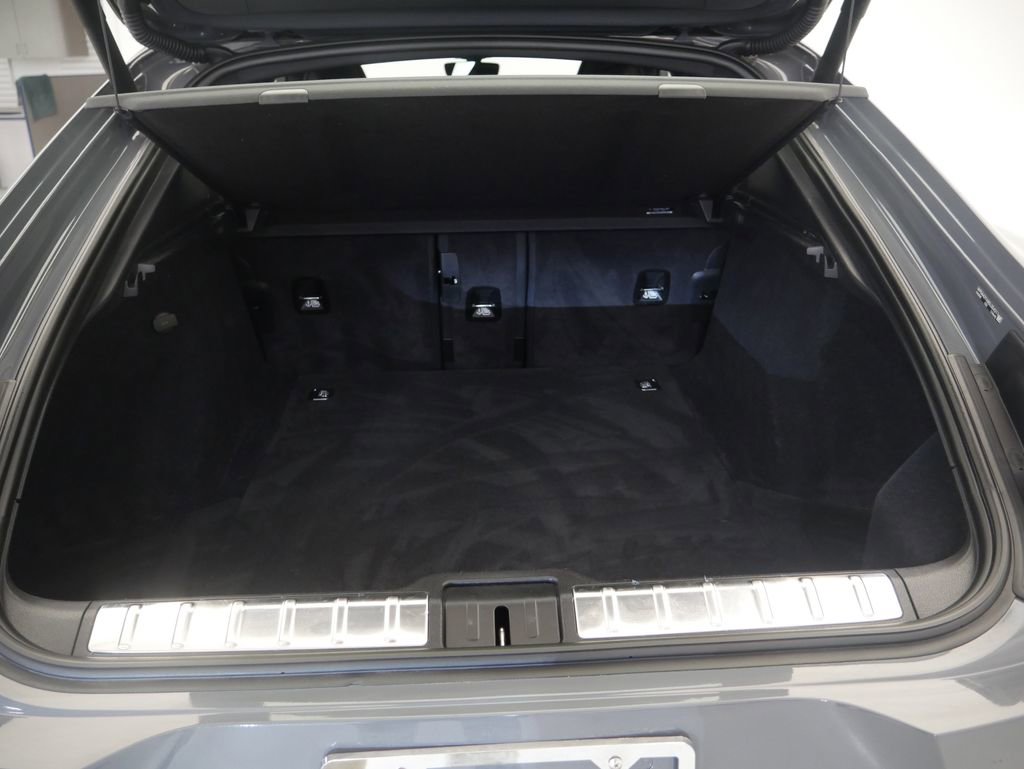 Certified 2025 Porsche Panamera 4 image 23