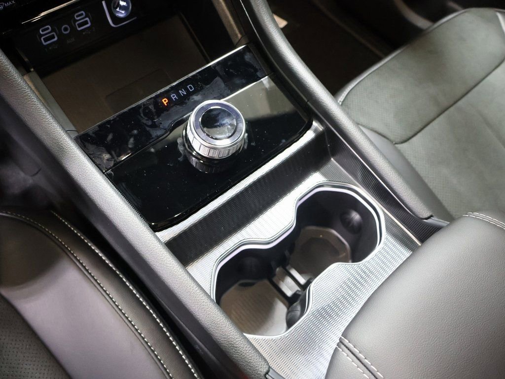 New 2025 Jeep Grand Cherokee Altitude image 25