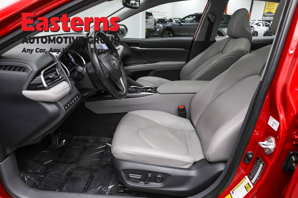 Used 2023 Toyota Camry XLE w/ Navigation Package image 14