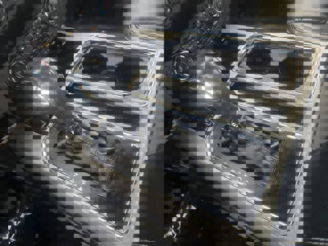 Used 2019 Ford F150 Lariat image 17