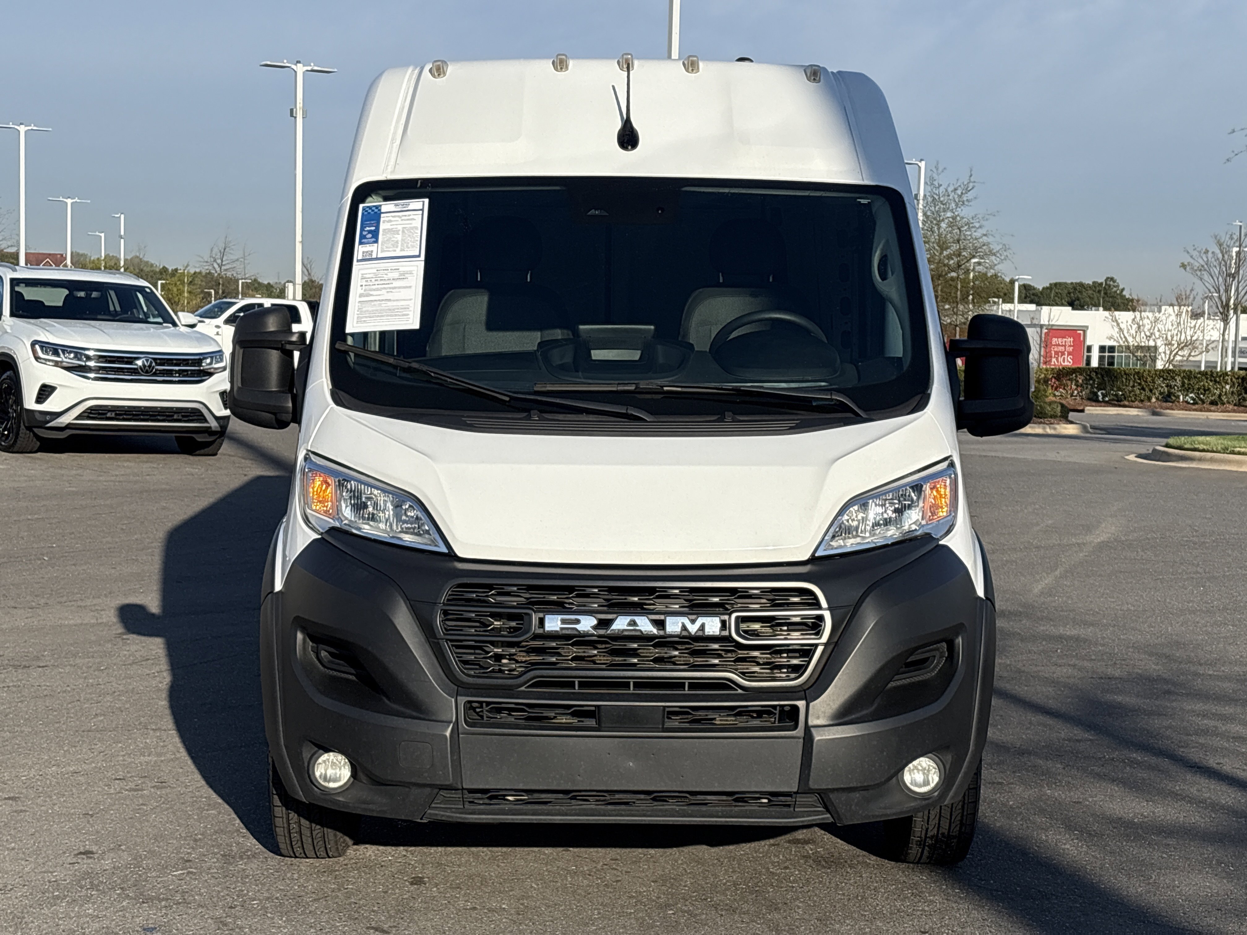 Used 2024 RAM ProMaster 2500 w/ Premium Convenience Group image 3