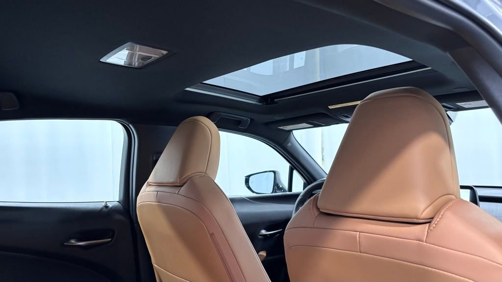 Used 2023 Lexus UX 250h AWD w/ Accessory Package (Z2) image 26