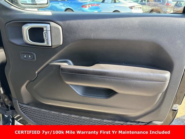 Used 2022 Jeep Wrangler Unlimited Rubicon w/ LED Lighting Group AWD/4WD image 9