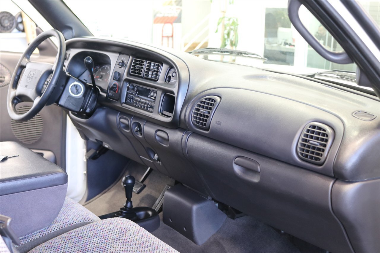 Used 2000 Dodge Ram 2500 Truck 4x4 Quad Cab image 83