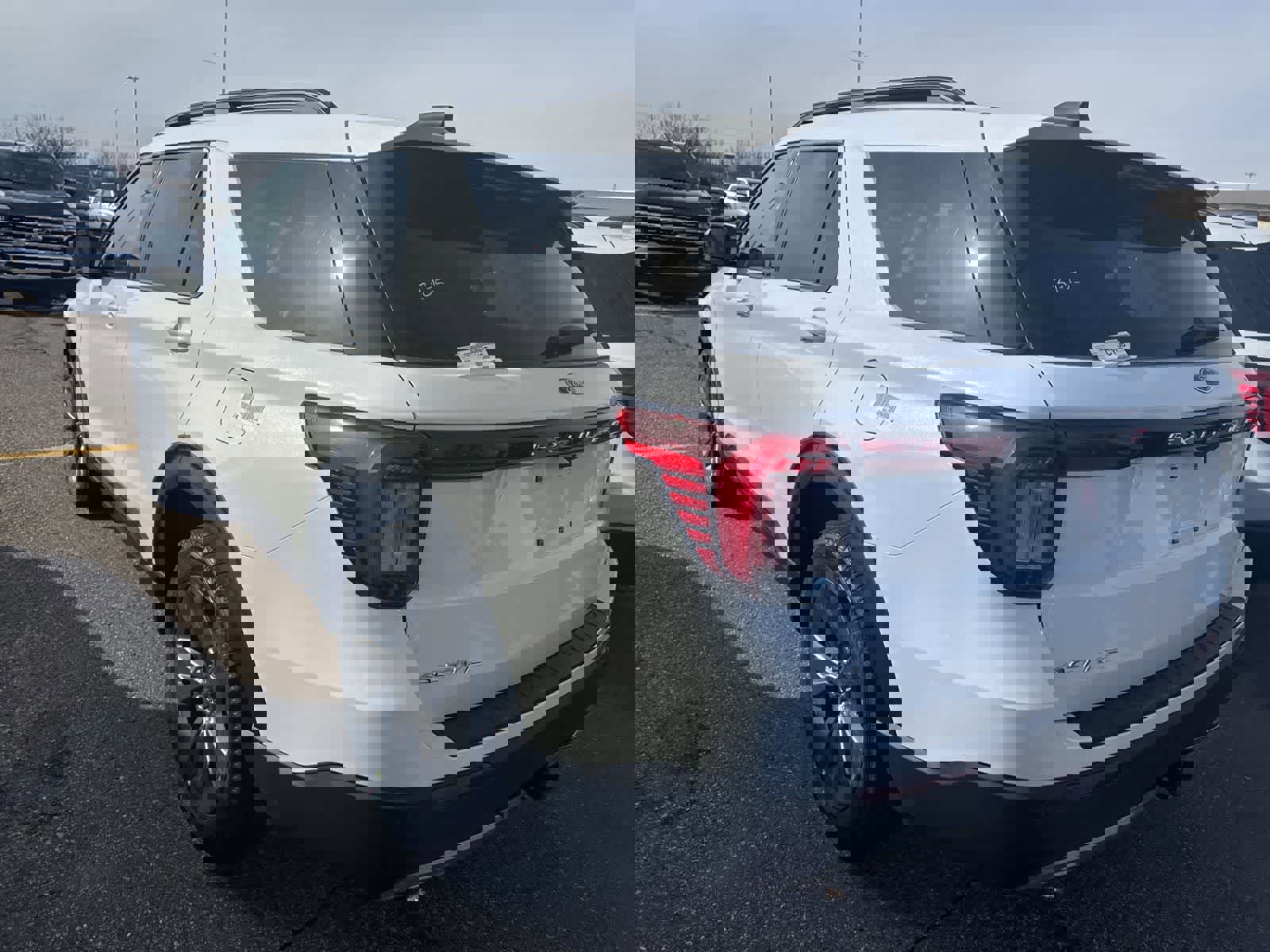 New 2026 Ford Explorer Active w/ Active Comfort Package image 24