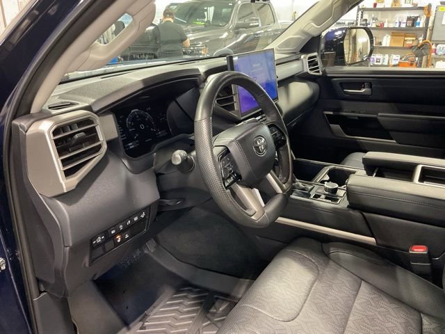 Used 2024 Toyota Tundra Limited AWD/4WD image 9