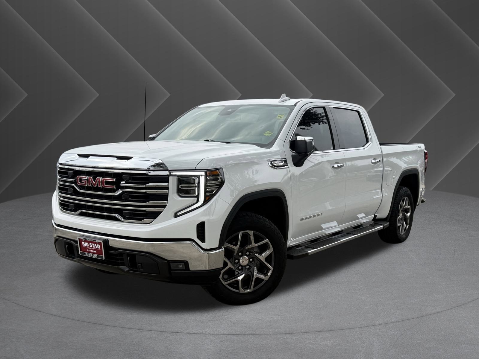 Used 2026 GMC Sierra 1500 SLT image 2