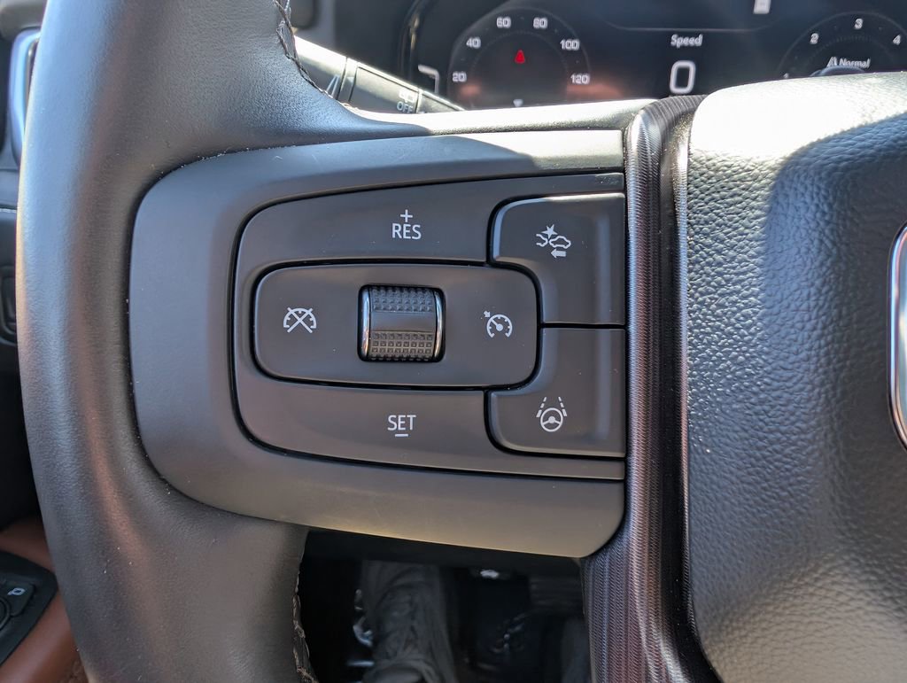 Used 2023 GMC Yukon Denali Ultimate AWD/4WD image 34