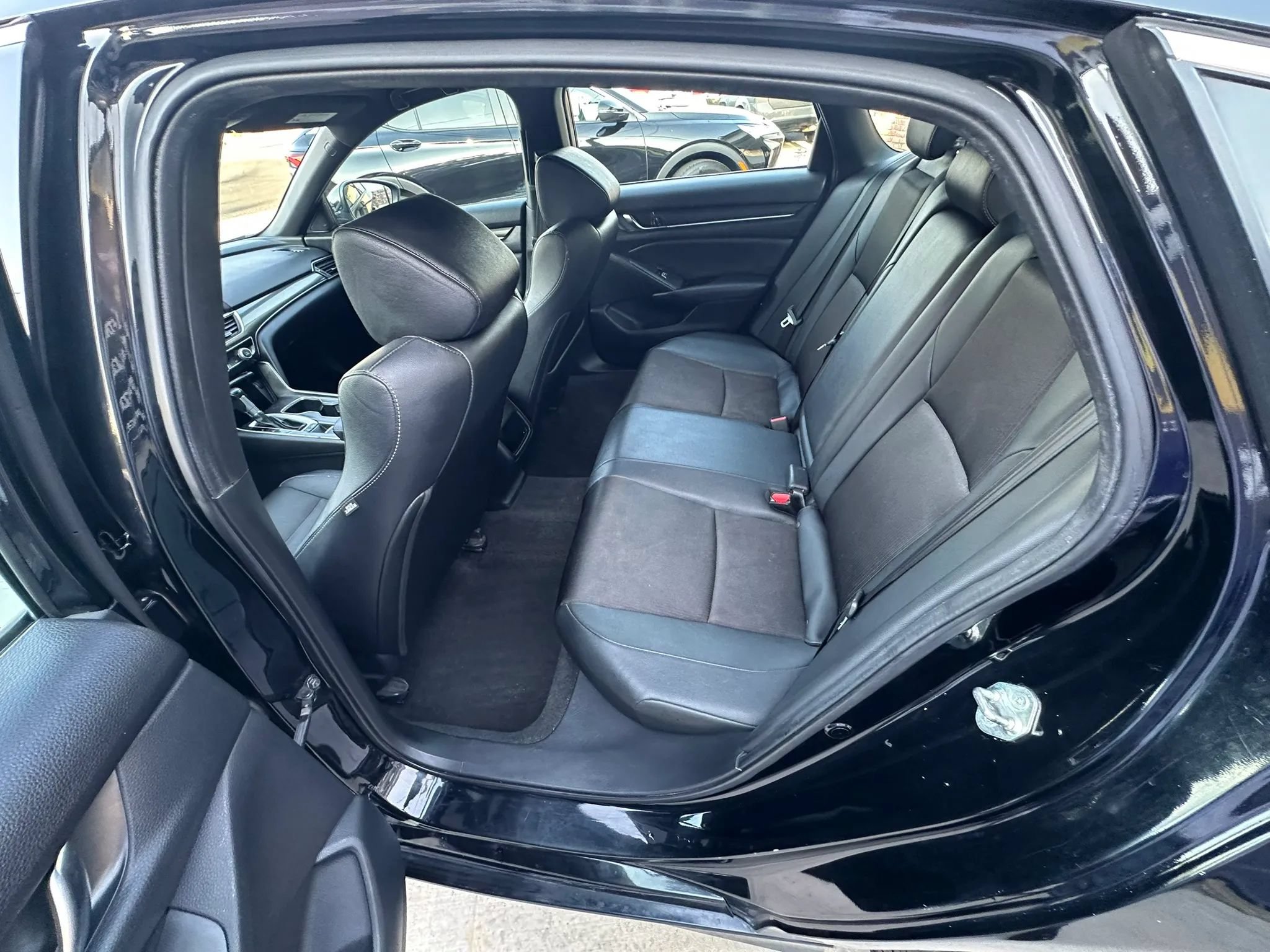 Used 2019 Honda Accord Sport image 29