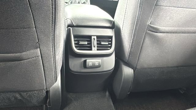 Used 2022 Subaru Outback Premium image 37