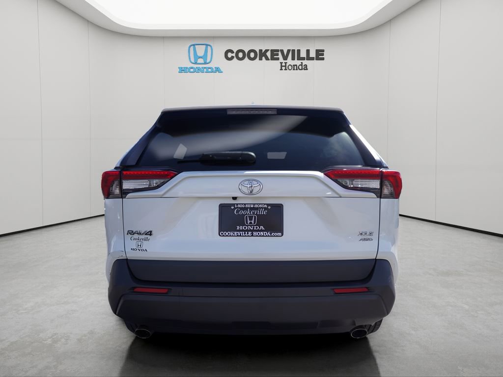 Used 2021 Toyota RAV4 XLE Premium image 8