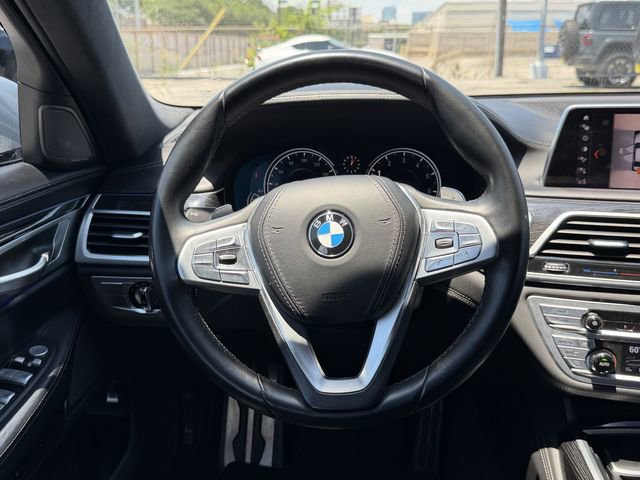 Used 2019 BMW 740i w/ Executive Package RWD image 19