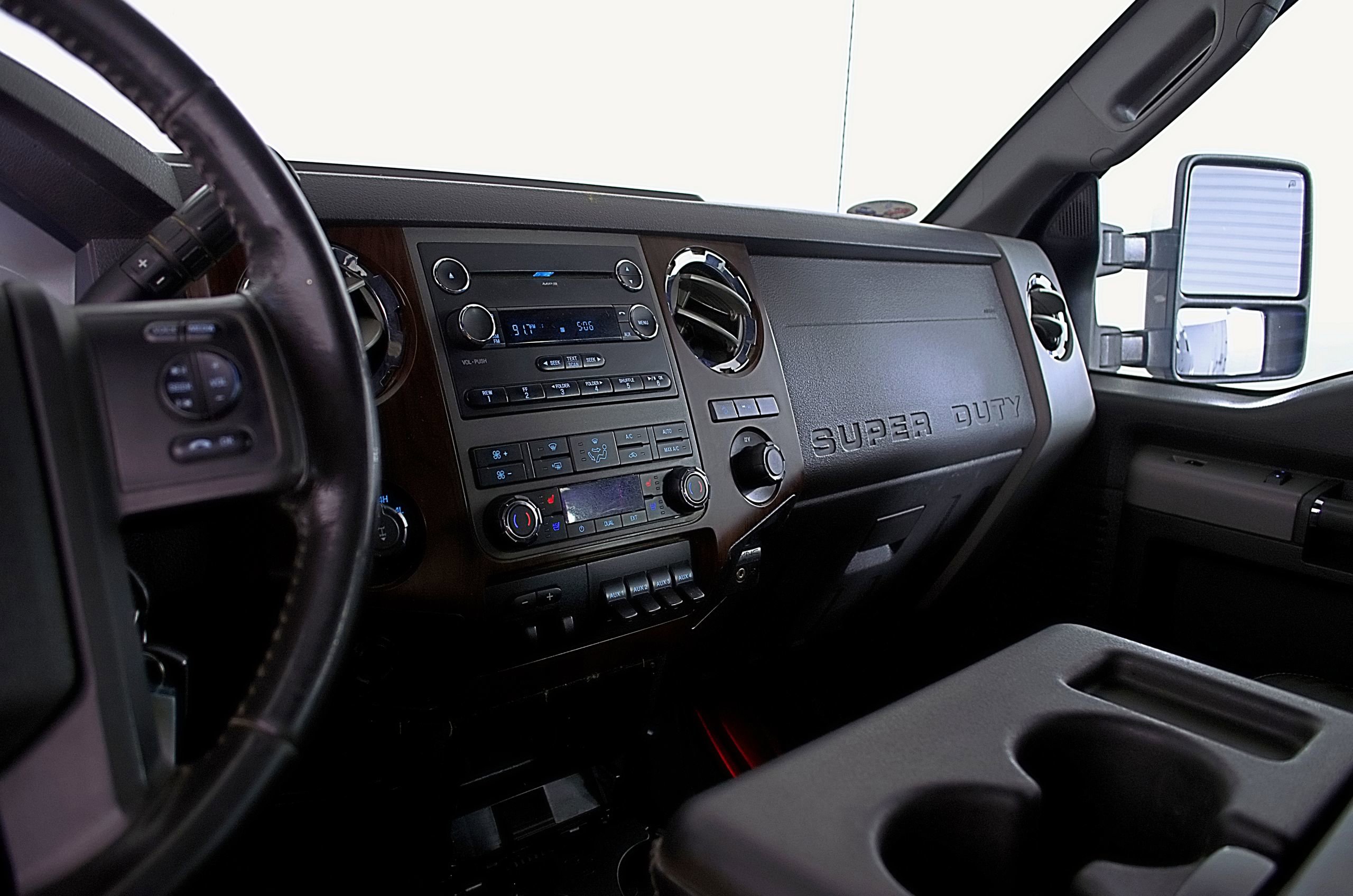 Used 2012 Ford F350 Lariat w/ Chrome Pkg image 26