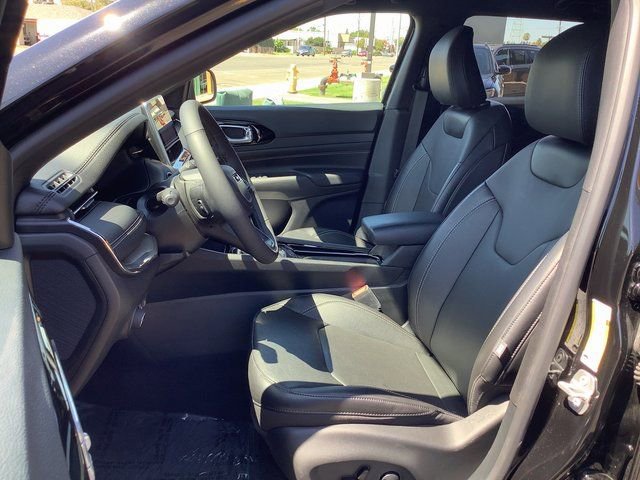 Used 2023 Jeep Compass High Altitude w/ Driver Assist Group I image 8