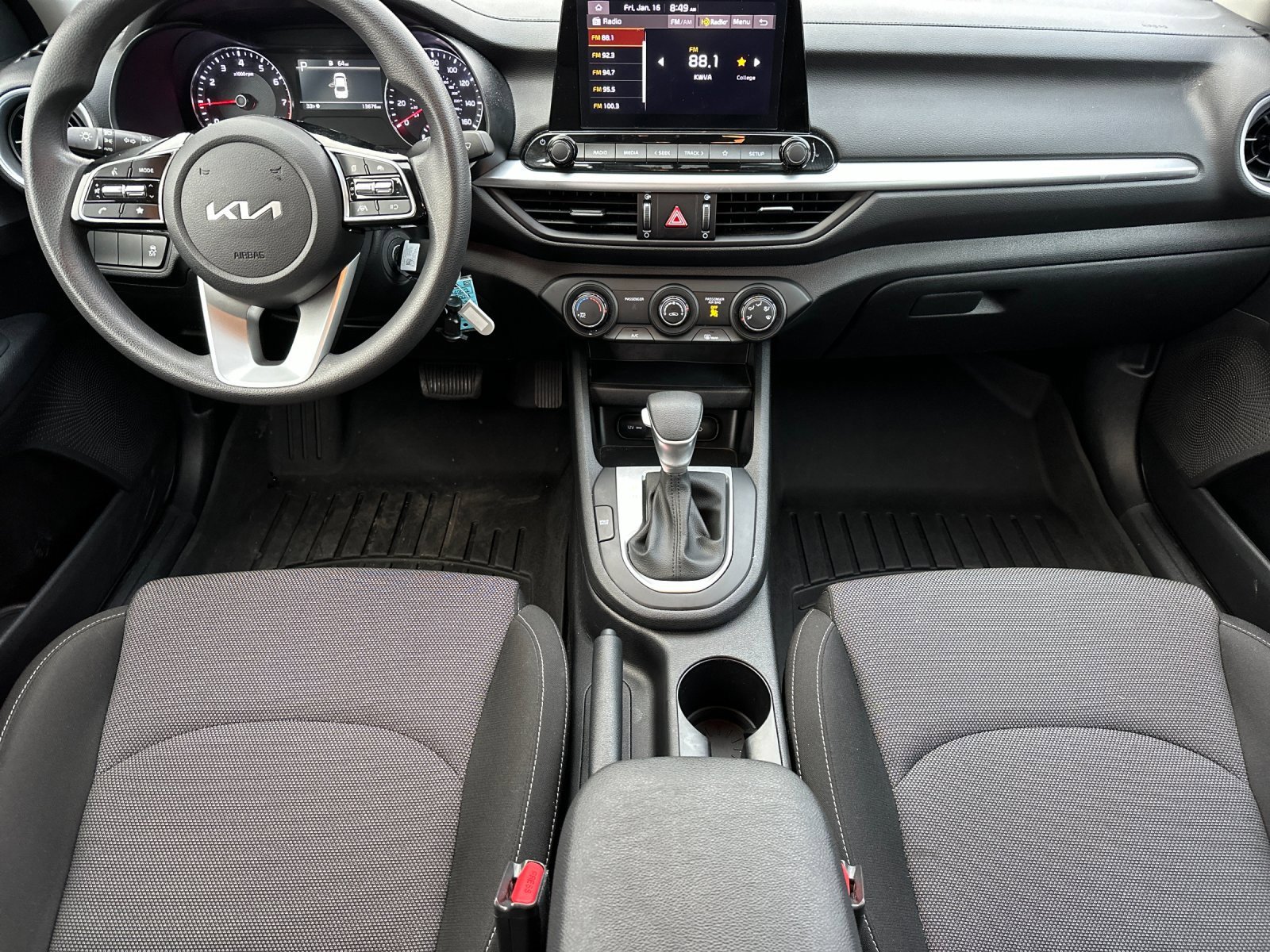 Used 2024 Kia Forte LXS image 12