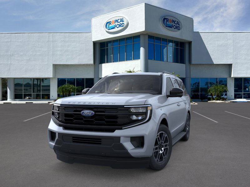 New 2025 Ford Expedition Active RWD image 2