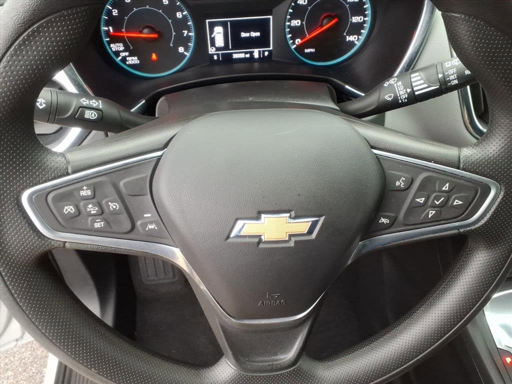 Used 2023 Chevrolet Equinox LS image 28