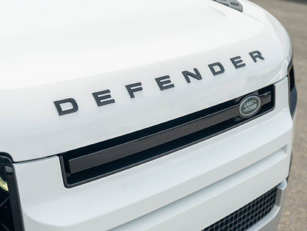 Used 2021 Land Rover Defender 110 S AWD/4WD image 17