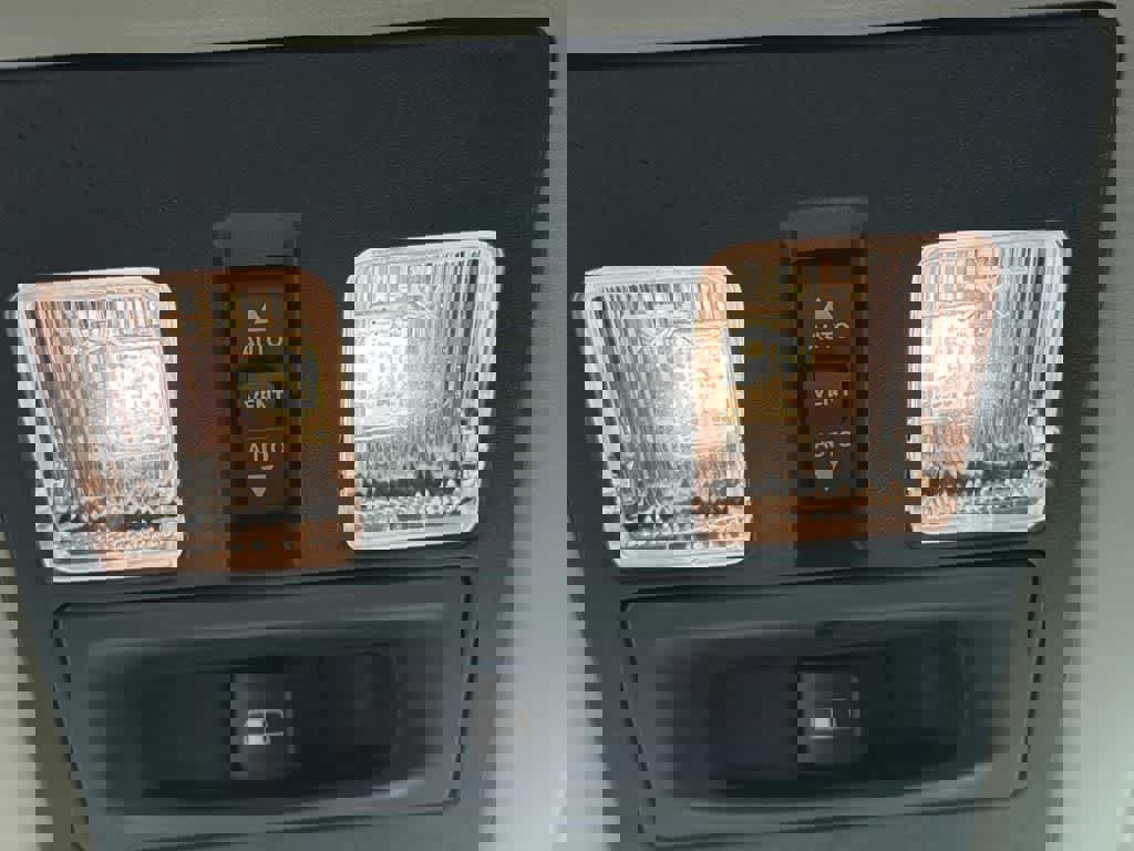 Used 2018 RAM 1500 Laramie w/ Convenience Group image 32