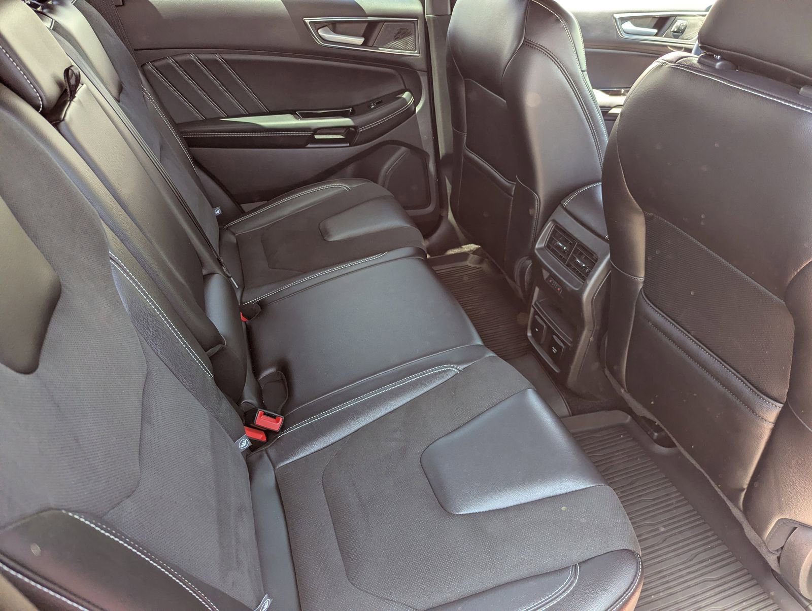 Used 2020 Ford Edge ST w/ Equipment Group 401A AWD/4WD image 13