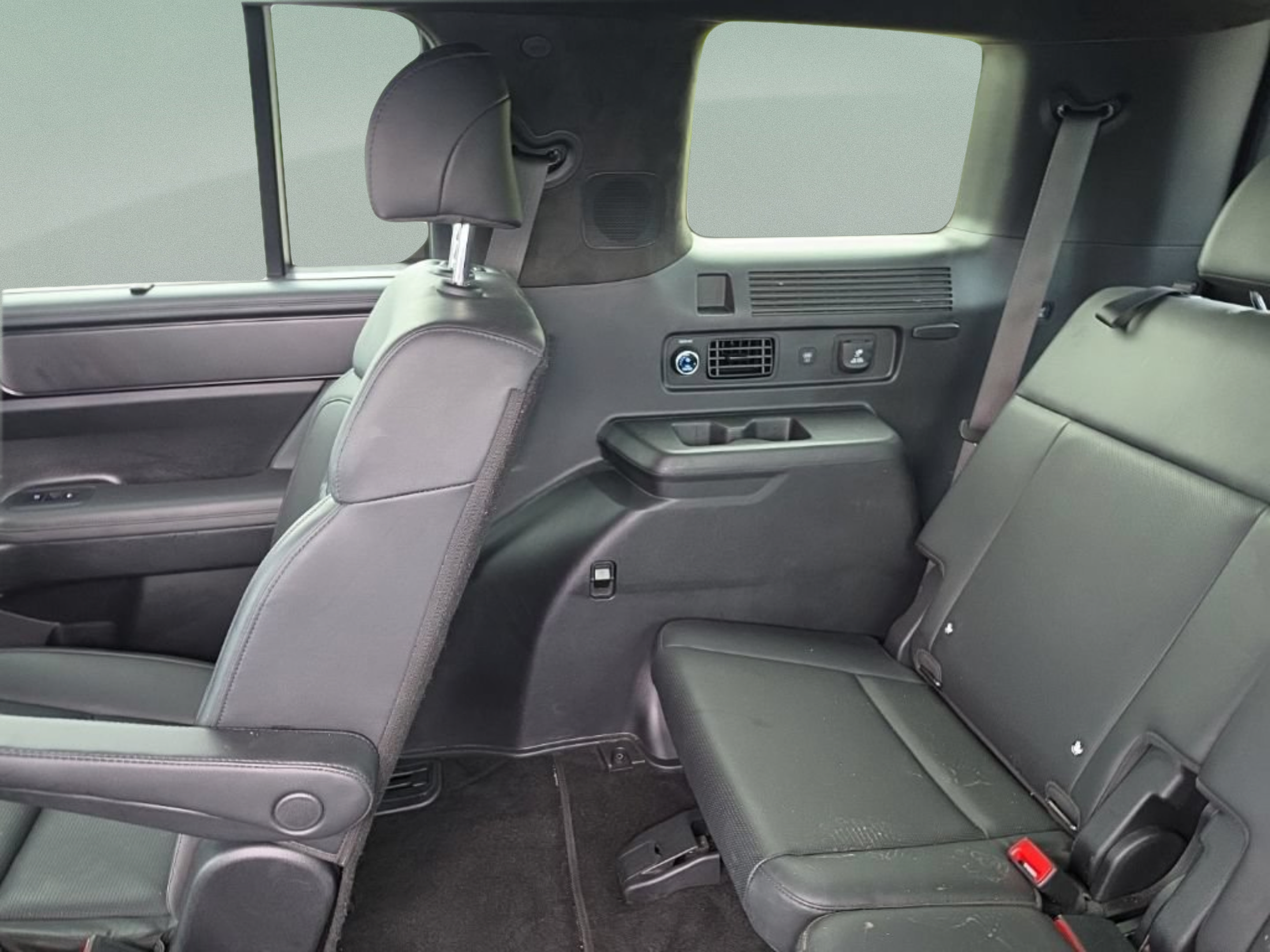Used 2025 Hyundai Santa Fe Calligraphy FWD image 26