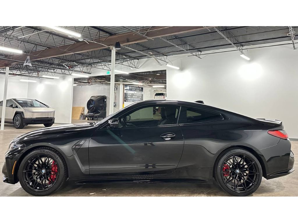 Used 2022 BMW M4 Competition w/ Executive Package RWD image 9