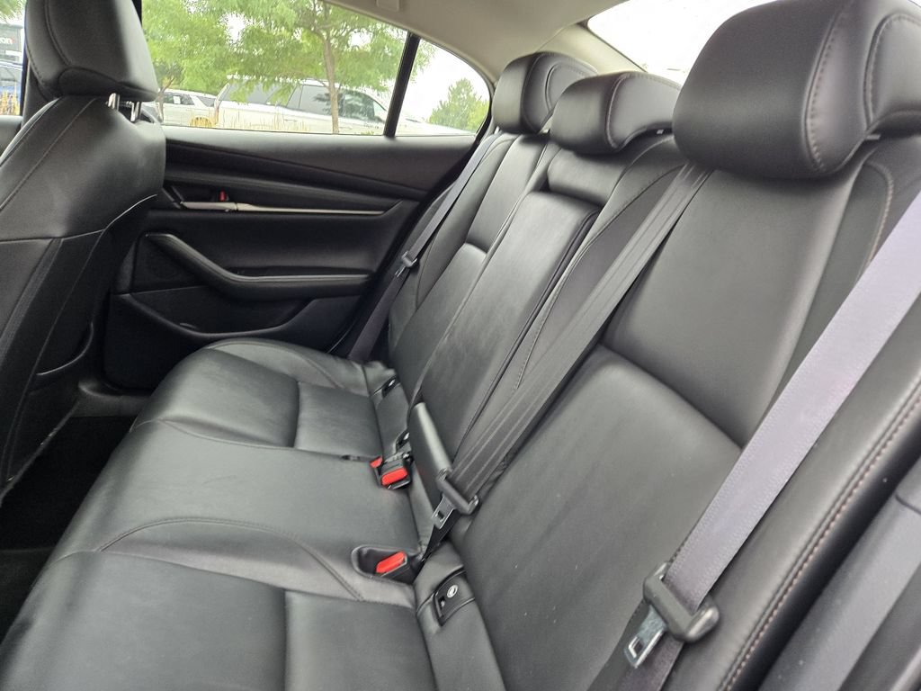 Used 2024 MAZDA MAZDA3 s FWD image 3