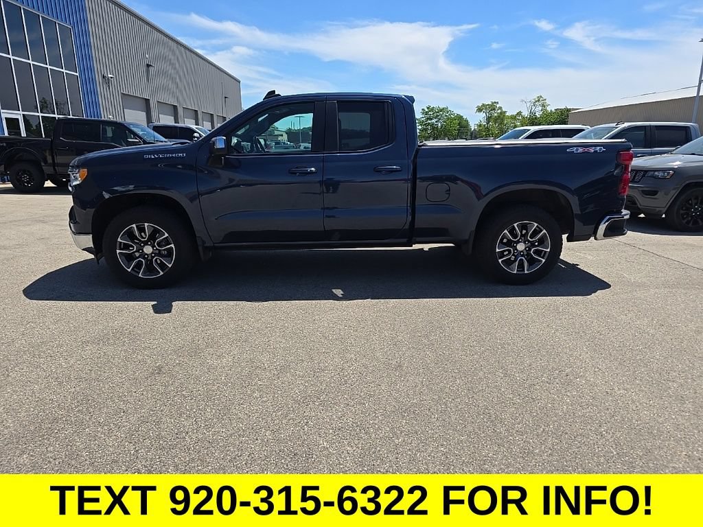 Used 2022 Chevrolet Silverado 1500 LT AWD/4WD image 3