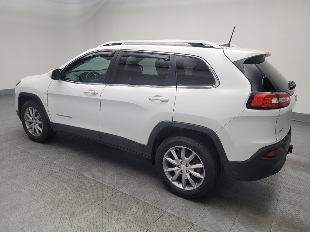 Used 2018 Jeep Cherokee Limited w/ Technology Group AWD/4WD image 3