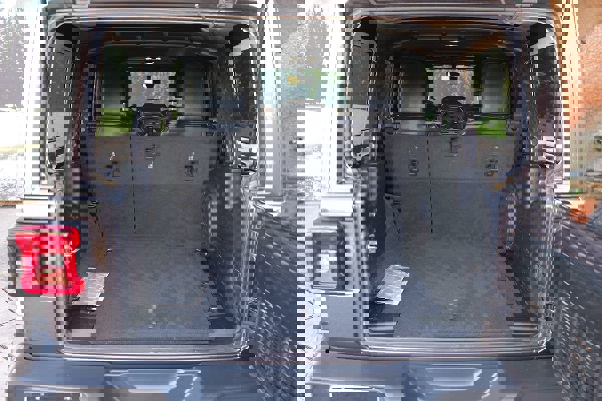 Used 2020 Jeep Wrangler Unlimited Rubicon image 42