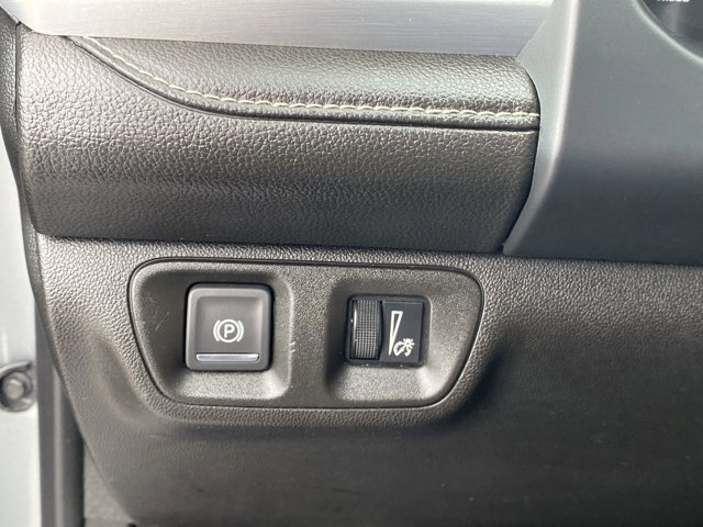 Used 2023 GMC Acadia SLT image 21