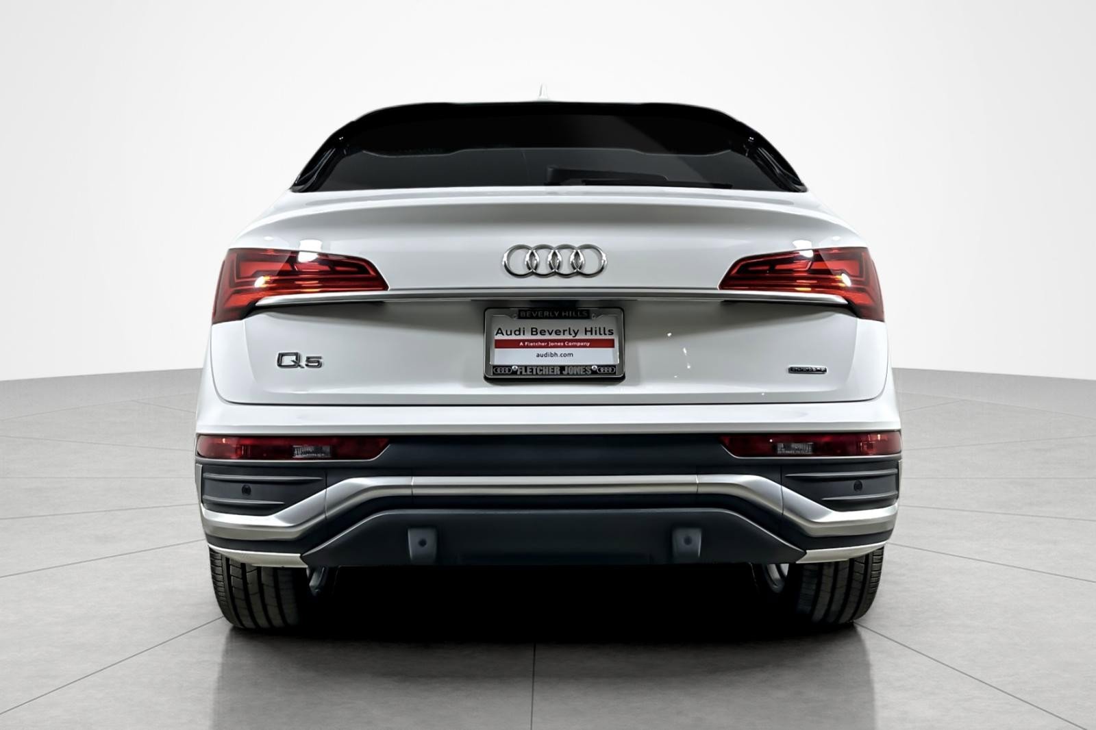 Used 2022 Audi Q5 2.0T Premium Plus w/ Premium Plus Package image 3