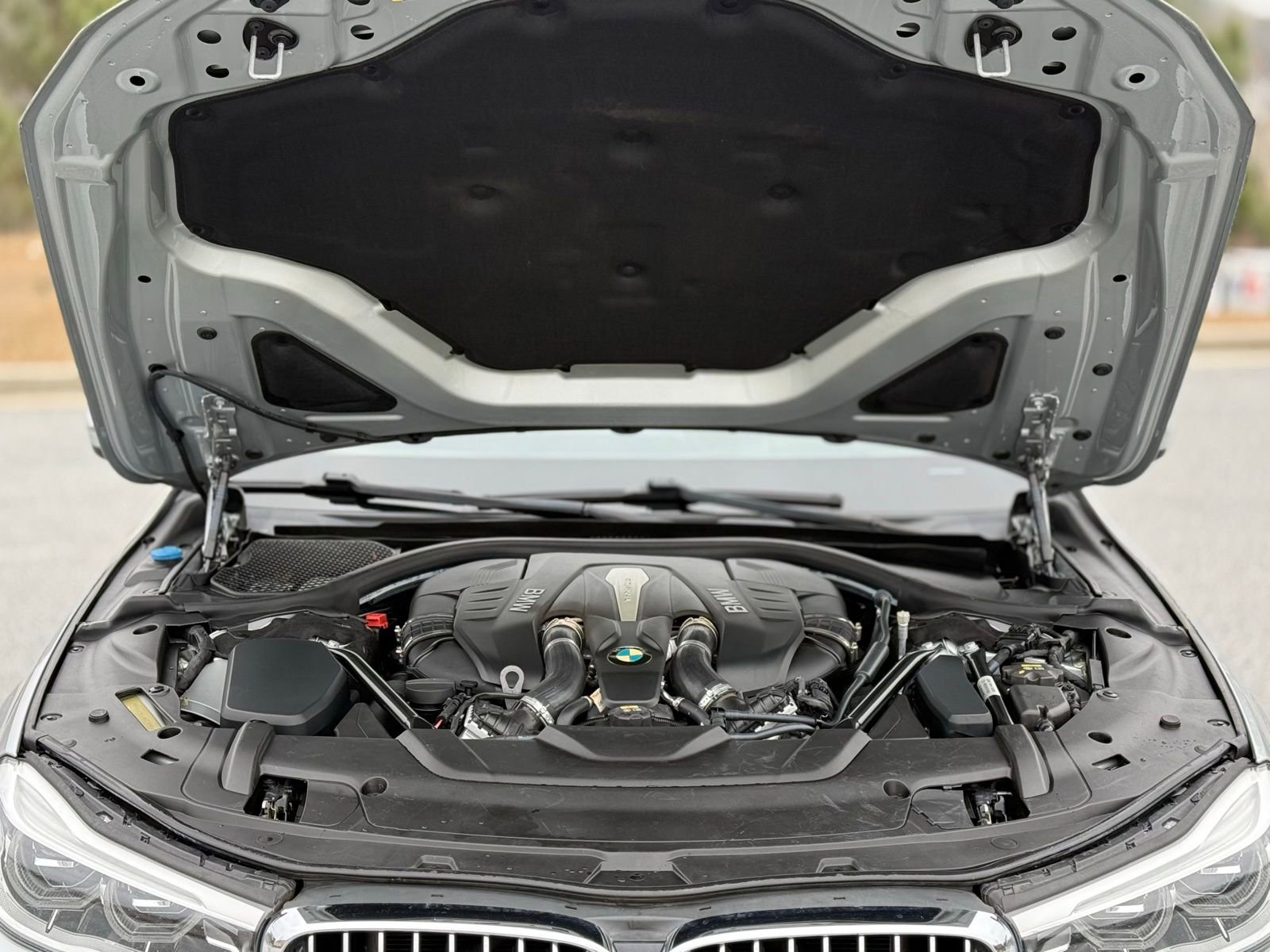 Used 2018 BMW 750i xDrive image 47