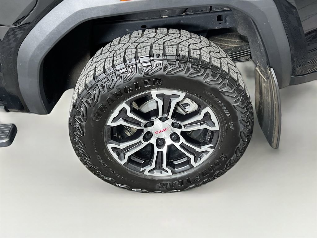 Used 2023 GMC Canyon AT4 w/ AT4 Premium Package image 27