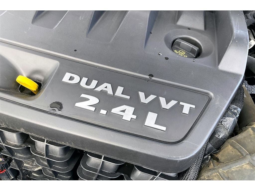 Used 2014 Chrysler 200 LX image 33