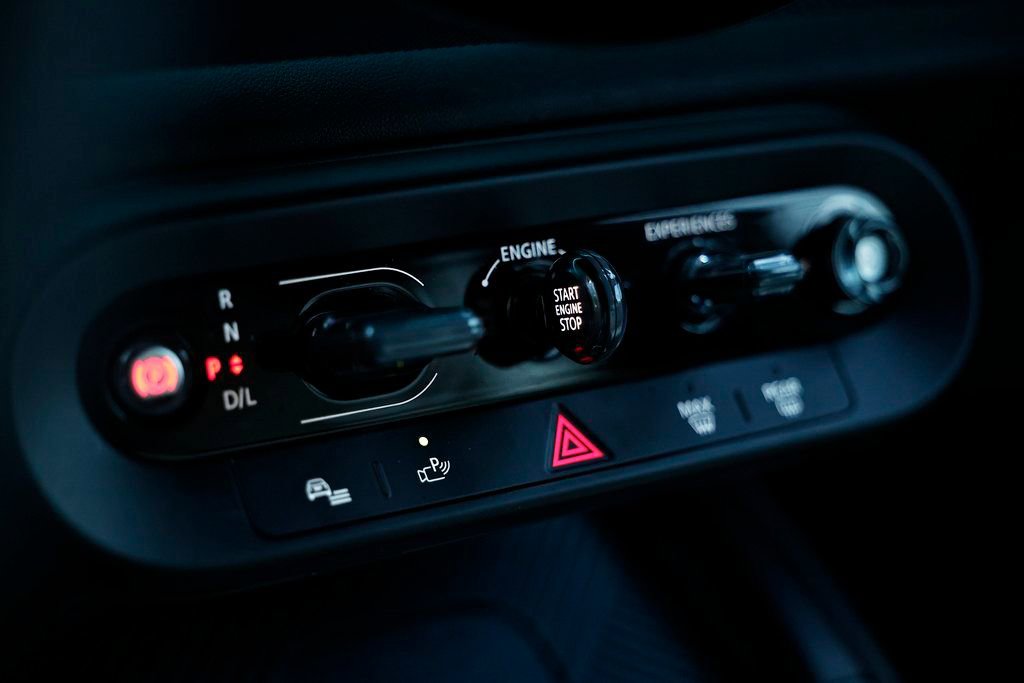 Used 2025 MINI Cooper Countryman S w/ Comfort Package Max image 39