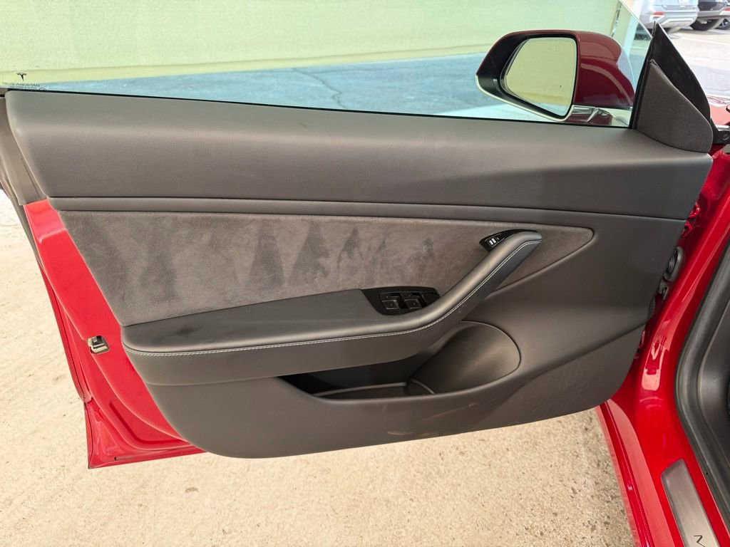 Used 2019 Tesla Model 3 Performance image 19