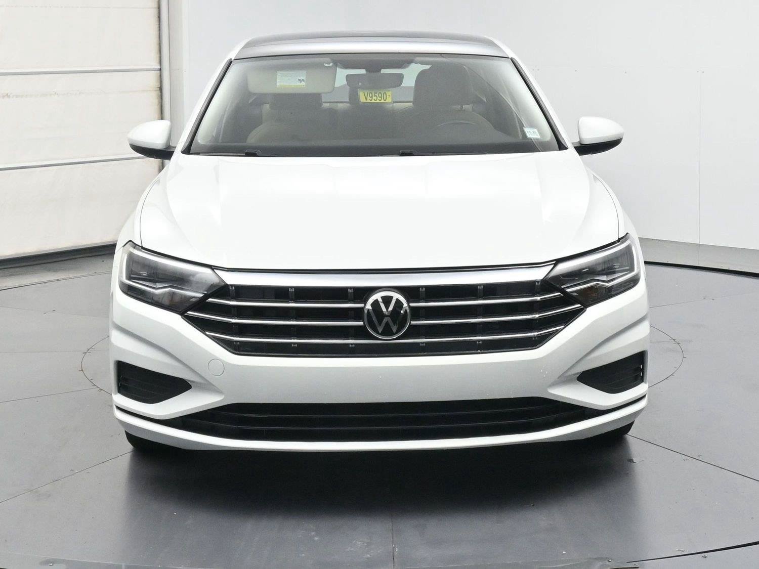 Used 2021 Volkswagen Jetta SE w/ SE Cold Weather Package FWD image 27