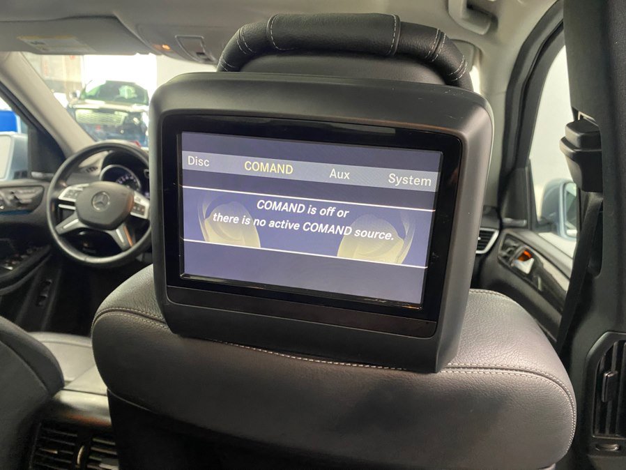 Used 2015 Mercedes-Benz GL 550 4MATIC image 41