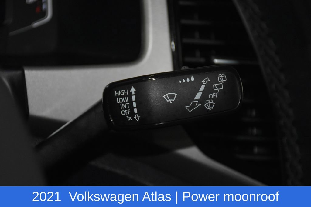 Used 2021 Volkswagen Atlas SEL Premium image 12