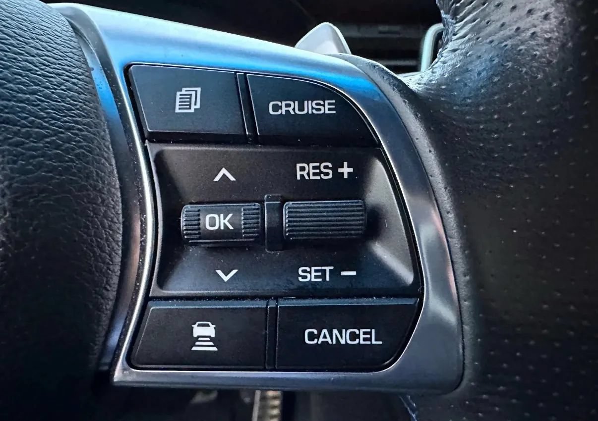 Used 2018 Hyundai Sonata Limited FWD image 15