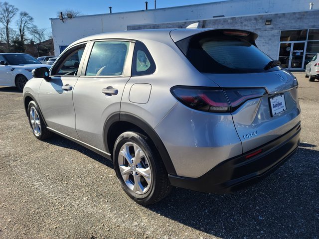 Certified 2023 Honda HR-V LX image 3